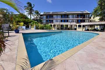 swimming pool.jpg