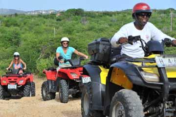 adventures_sports_man_guiding_atv_tours_curaçao (03).jpg