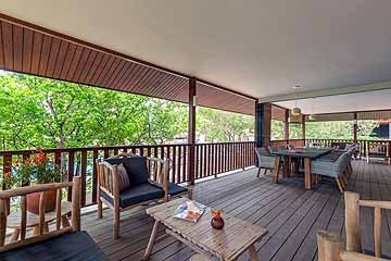 morena resort - stills - lowres-53.jpg