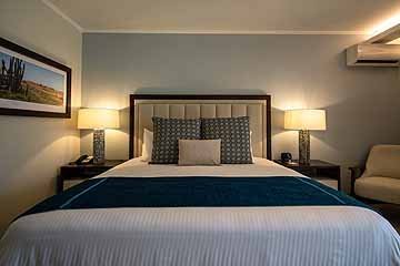 deluxe ocean view room 3.jpg