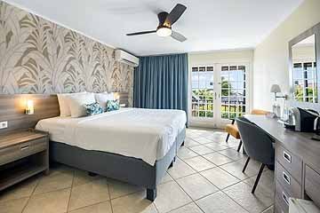 2023_oceanviewrm_bedroom_1-768x513.jpg